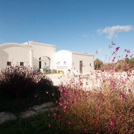 Вилла Trulli Acquasala - Apulian Country Experience Остуни Экстерьер фото
