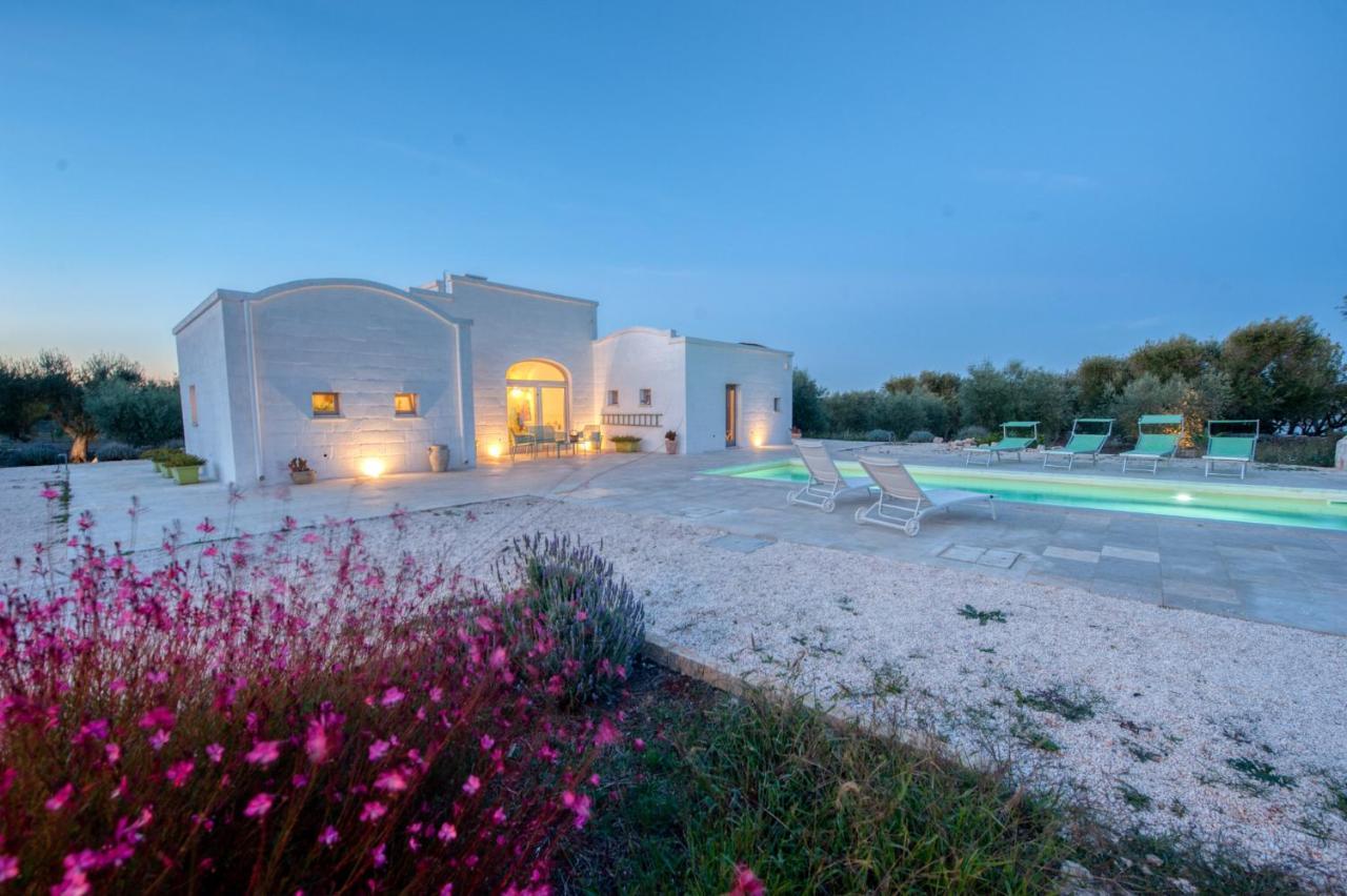 Вилла Trulli Acquasala - Apulian Country Experience Остуни Экстерьер фото
